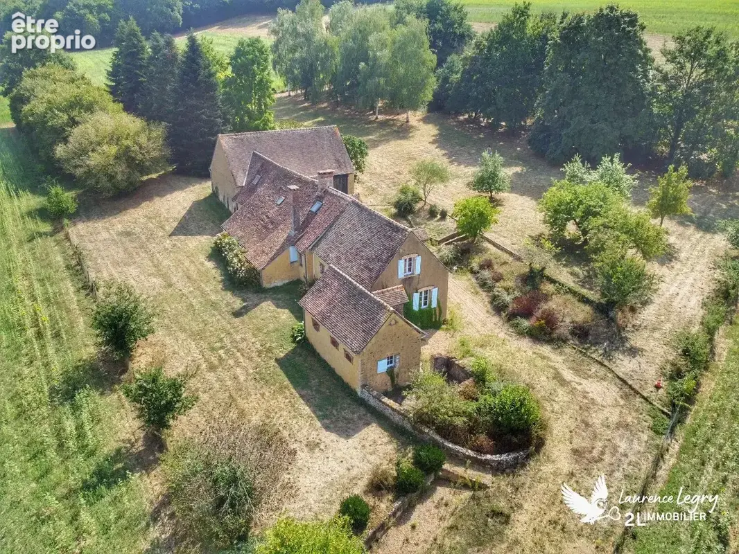 Maison à SAINT-MICHEL-DE-CHAVAIGNES