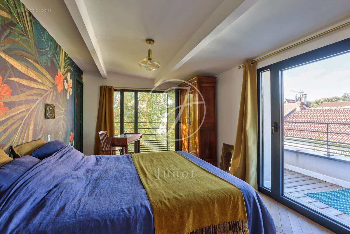 Maison à SAINT-CLOUD