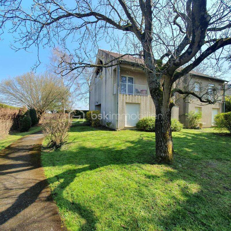 Appartement à CHALIFERT