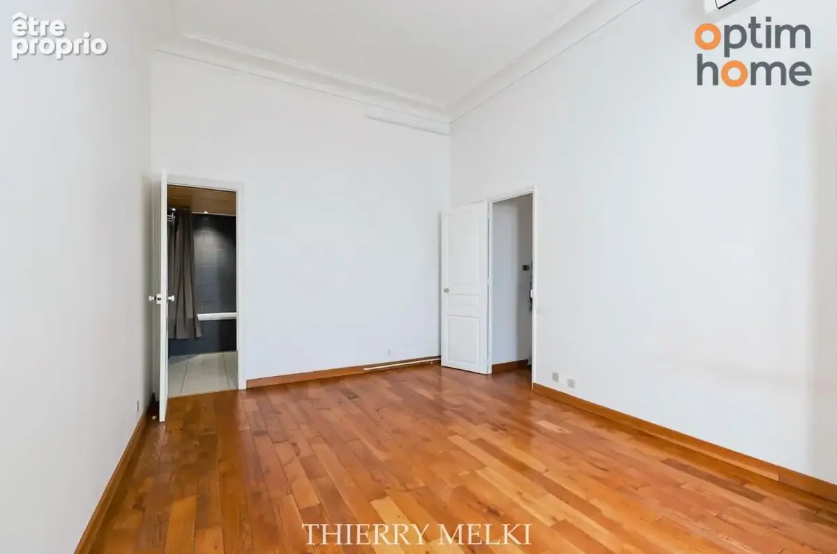 Appartement T3/4 98 m2 - Profession Libérale ou Résidence Principale - Carré d'Or Marseille 8ième - photo 15