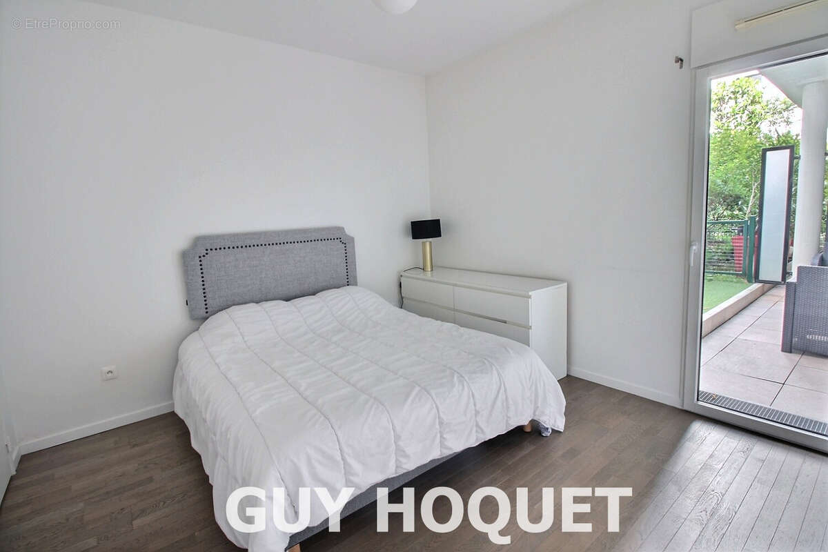 Appartement à SURESNES