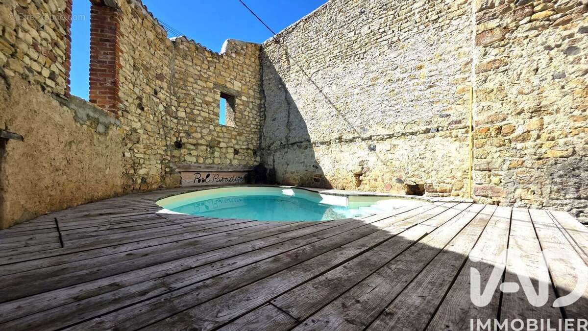 Maison 138 m² à Sauvagnat-Sainte-Marthe  - photo 2