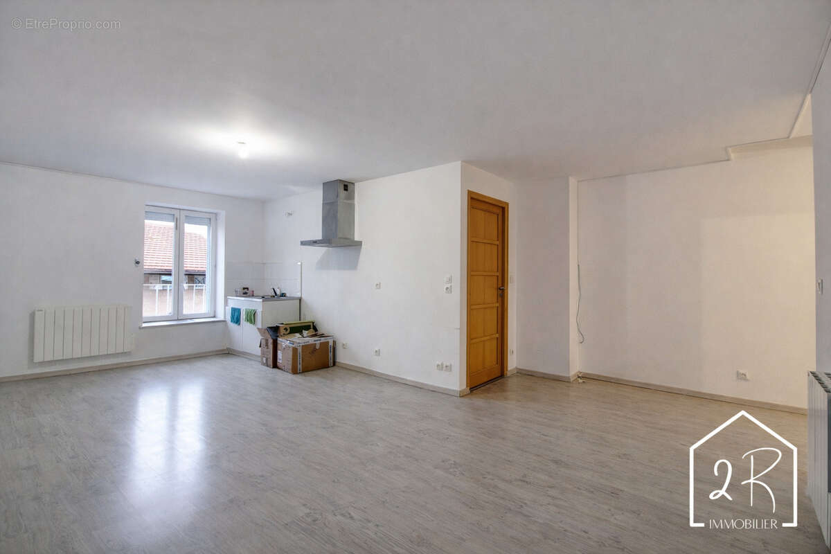 Appartement à MARENNES