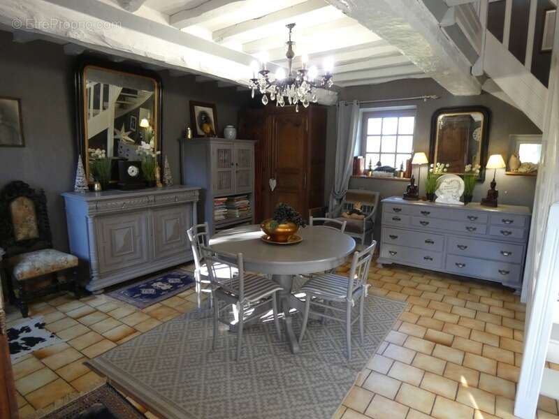 Maison à PONT-D'OUILLY