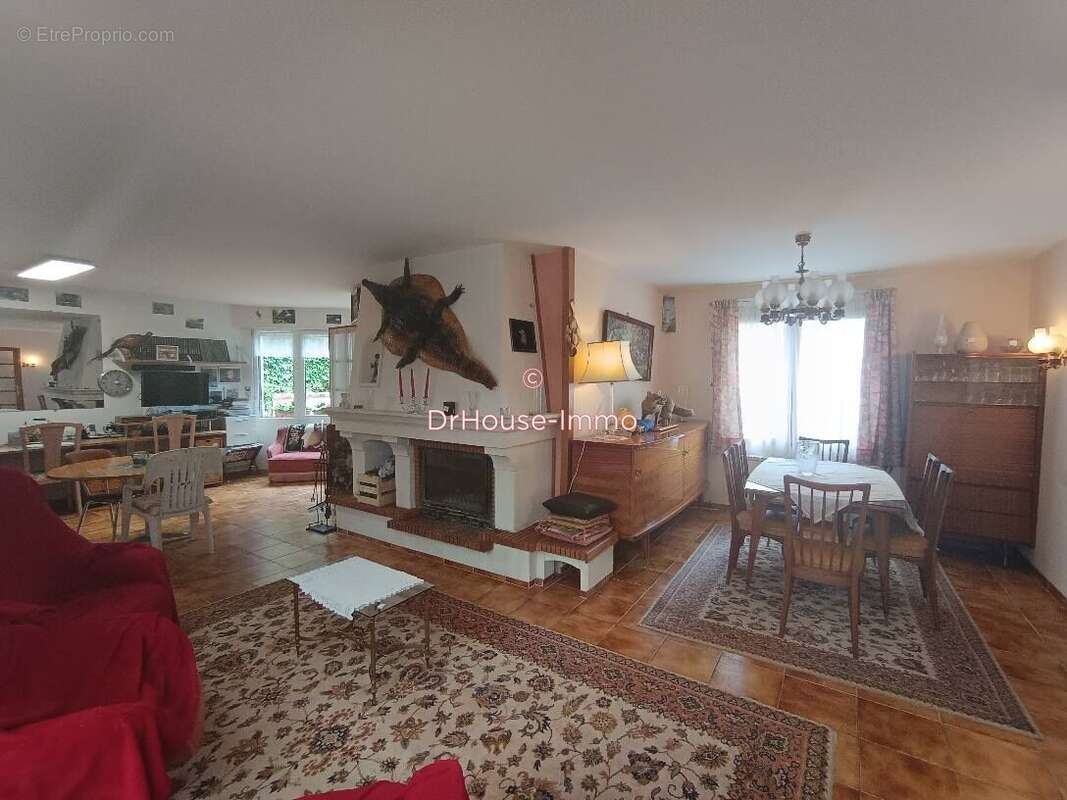 Maison à VAUX-SUR-SEINE