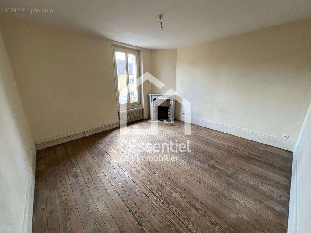 Maison à VAUX-SUR-SEINE