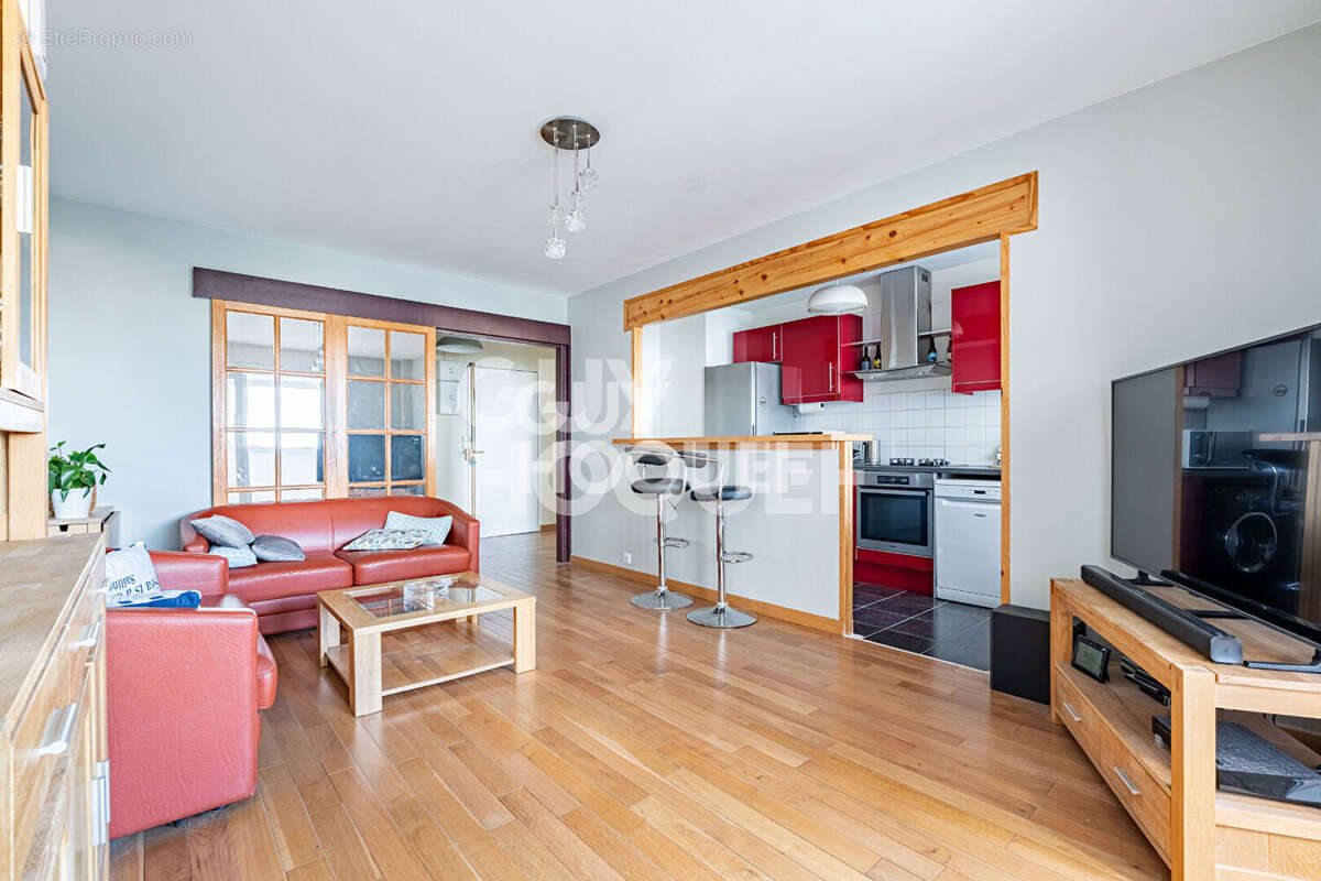 Appartement à GENNEVILLIERS