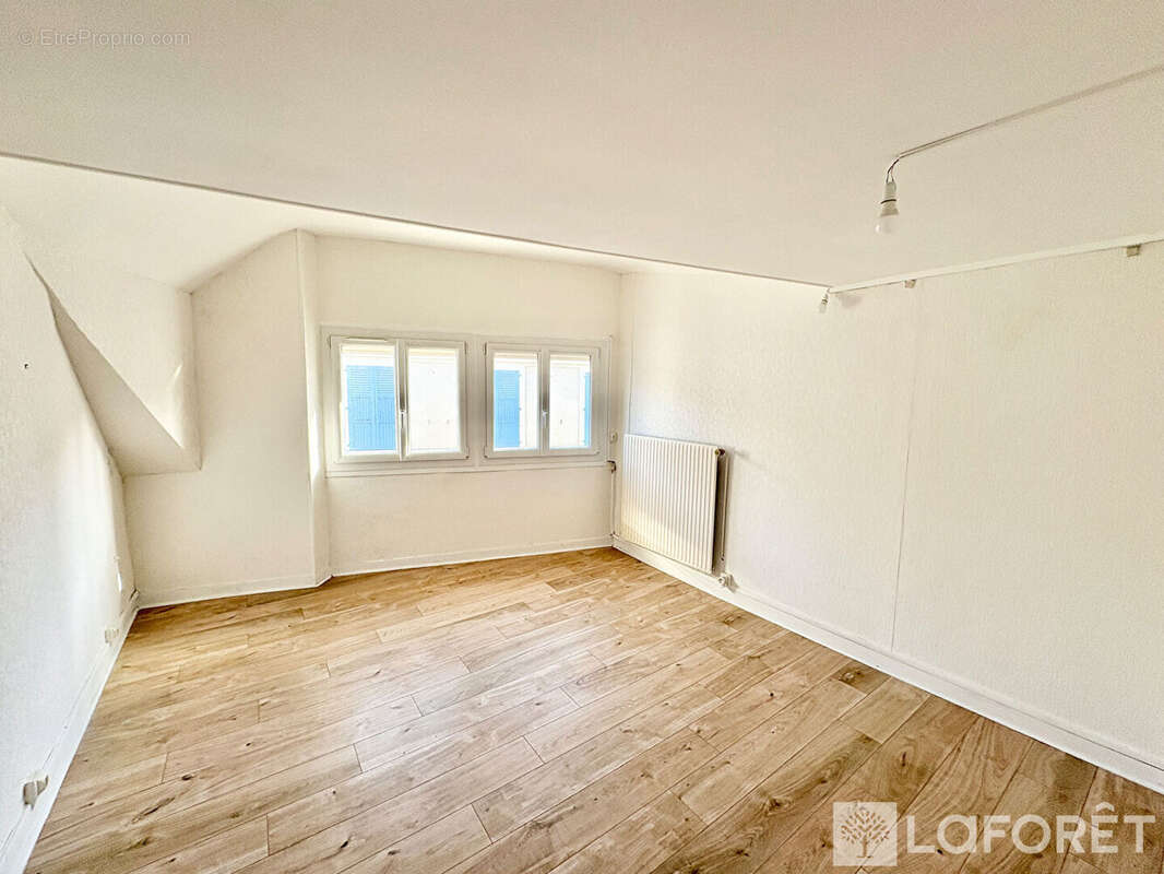 Appartement à FONTAINEBLEAU