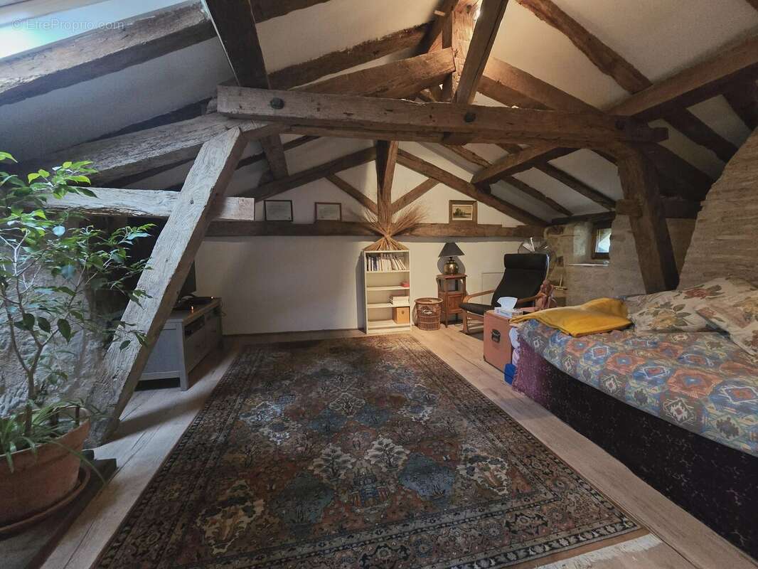 Maison à LAUZUN