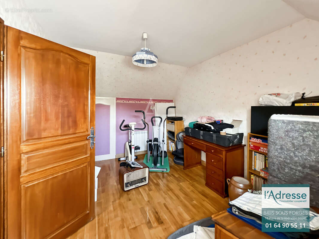 Maison à BRIIS-SOUS-FORGES