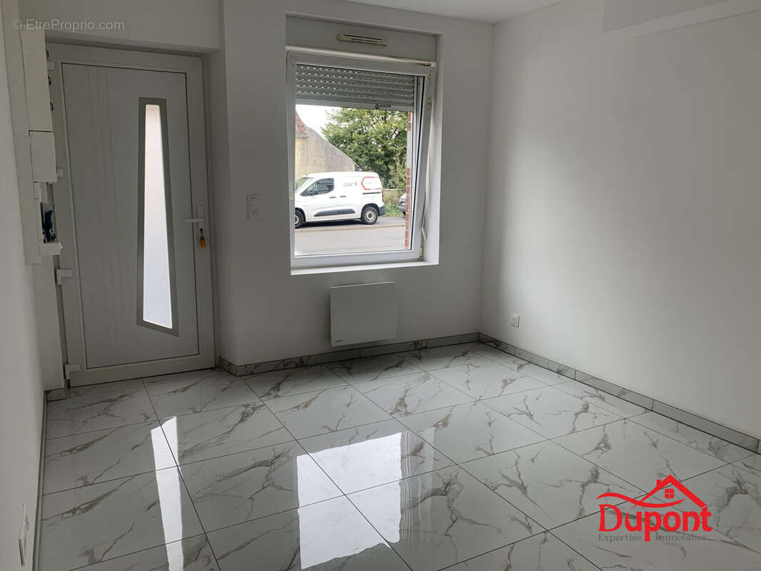 Maison à DOUCHY-LES-MINES