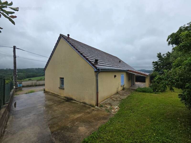Maison à MACORNAY