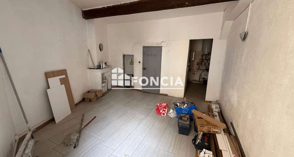 Saint-Mitre-les-Remparts - T1 de 26.83 m² idéal investisseur ou premier achat - photo 2