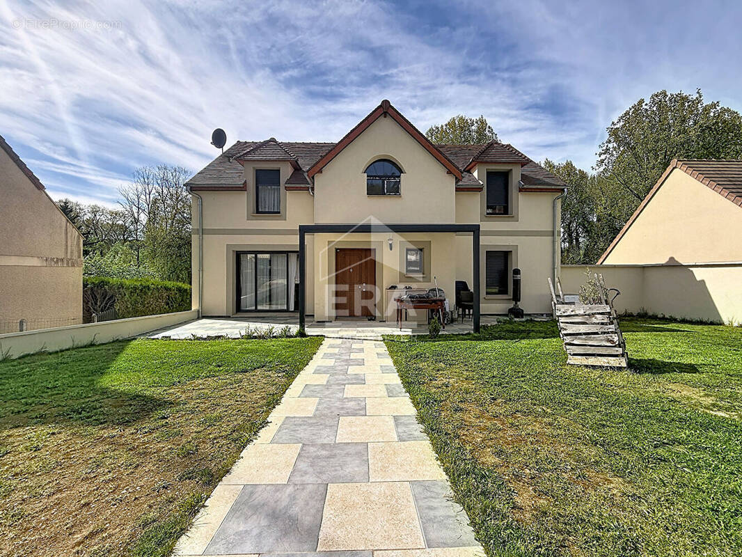 Maison à BOISSY-LA-RIVIERE
