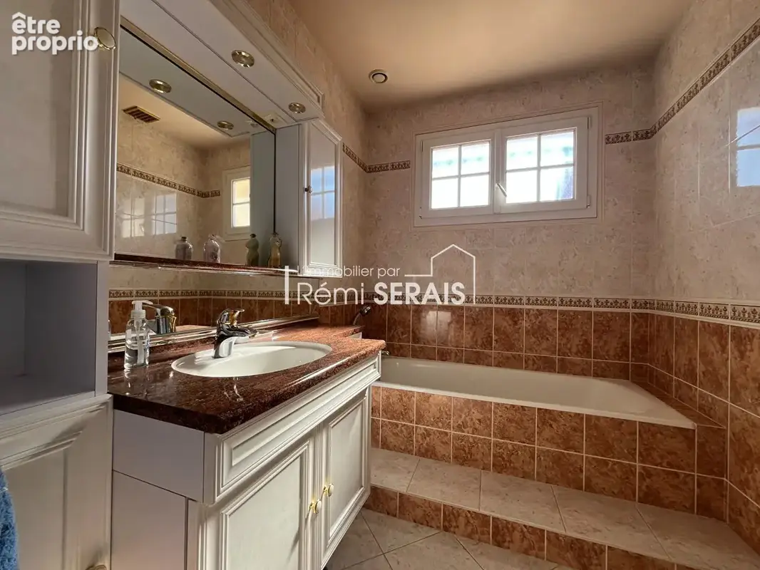 CEAUCE - Maison proche toutes commodités, 1300m² de terrain sans vis à vis - photo 11