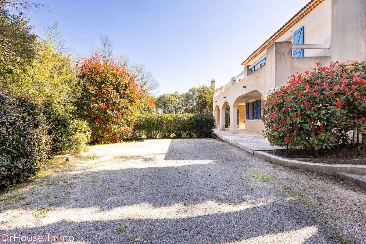 Maison à COGOLIN