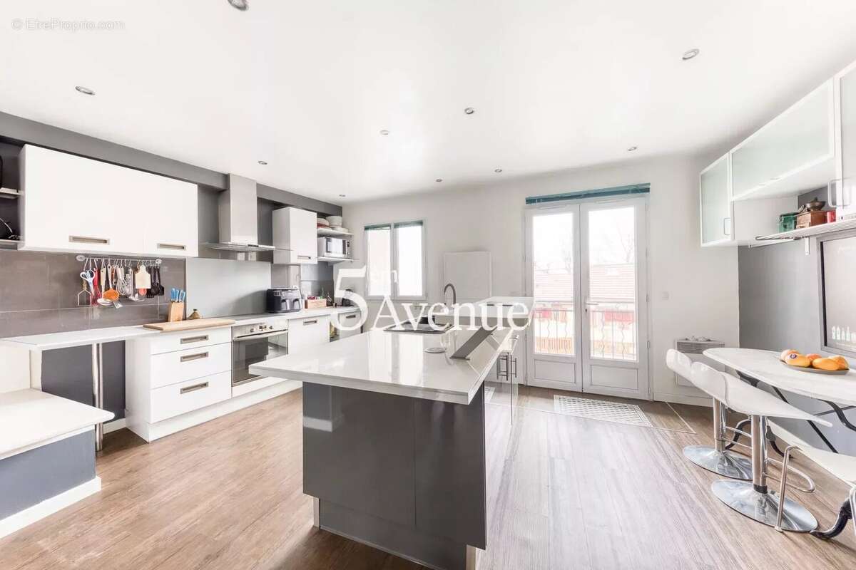 Maison à ROSNY-SOUS-BOIS