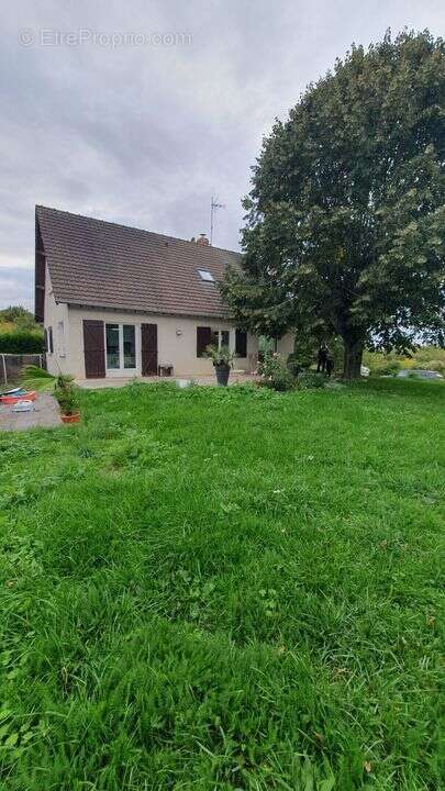 Maison à AUTRUY-SUR-JUINE