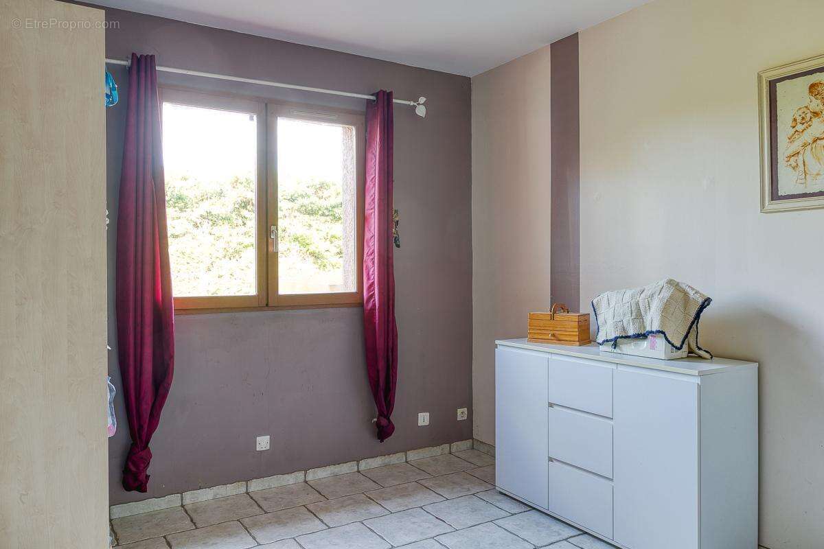 Maison 160 m² à Auberives-Sur-Vareze  - photo 15