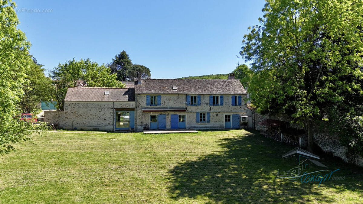 Maison à JANVILLE-SUR-JUINE