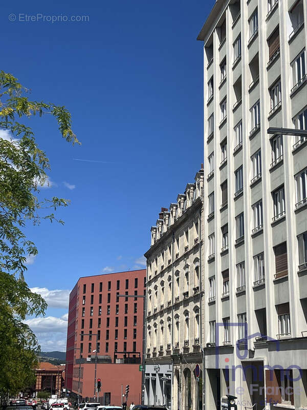 Appartement à SAINT-ETIENNE