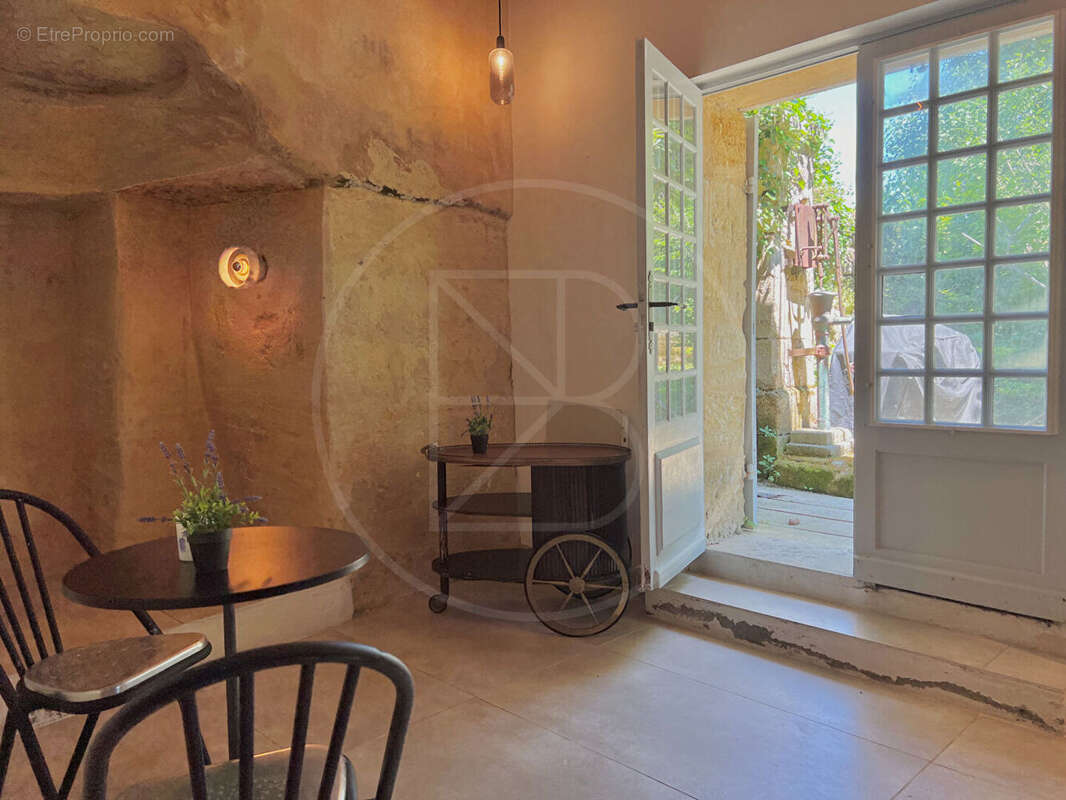 Maison à SAINT-EMILION