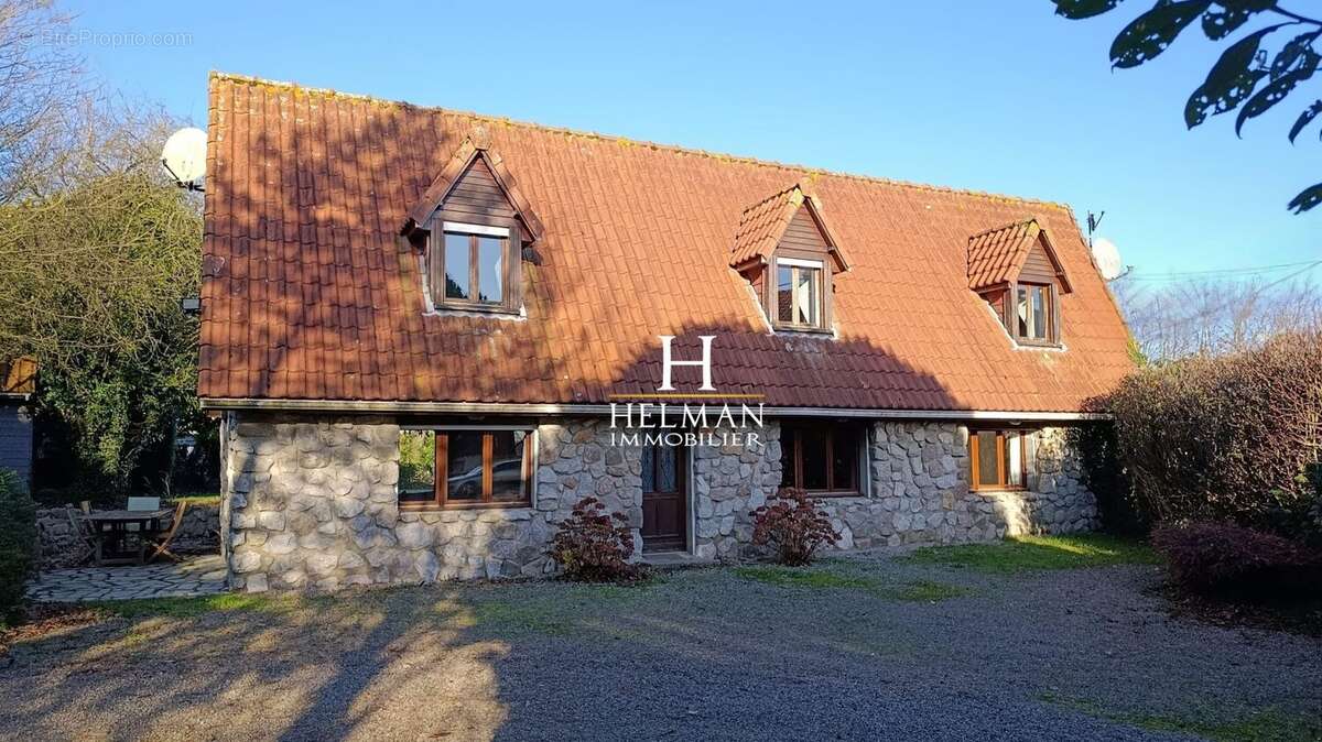 Maison à ALEMBON