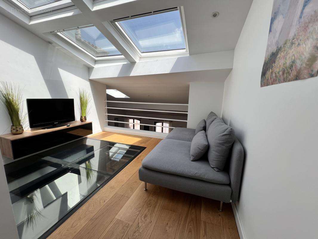 Rue des Changes – Rare T4 de 109 m² au dernier étage - photo 8