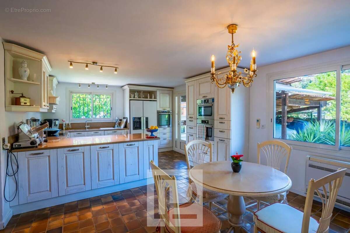 Basse Californie - Quartier Isola Bella - Maison familiale - photo 13