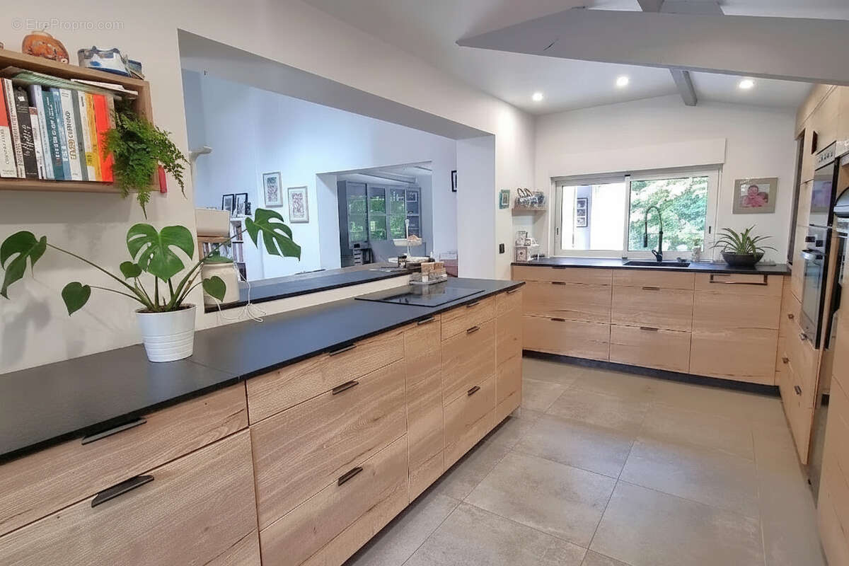 Maison à MONTASTRUC-LA-CONSEILLERE