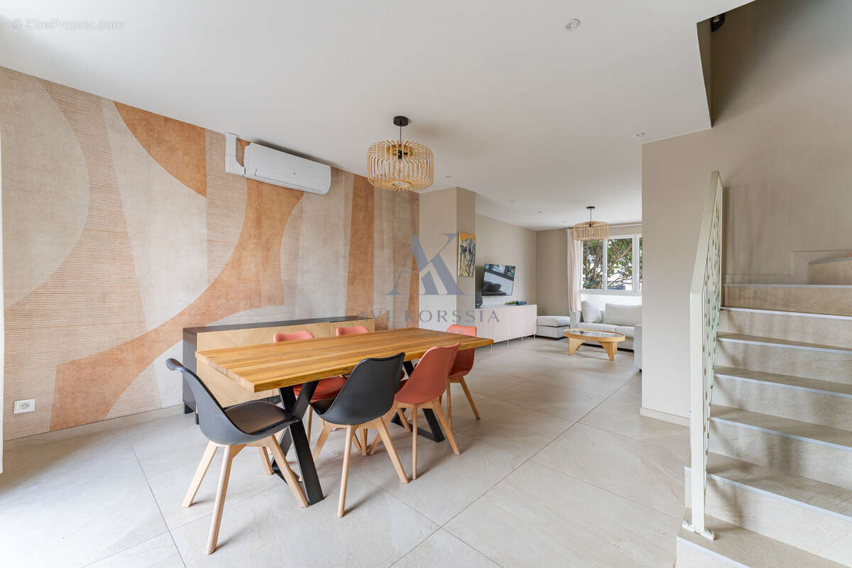 Maison à VILLEURBANNE