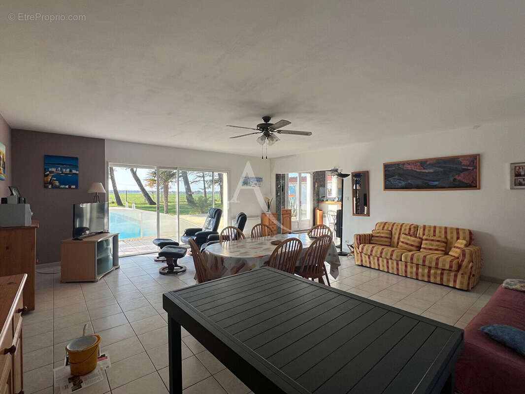 Maison à LONGEVILLE-SUR-MER