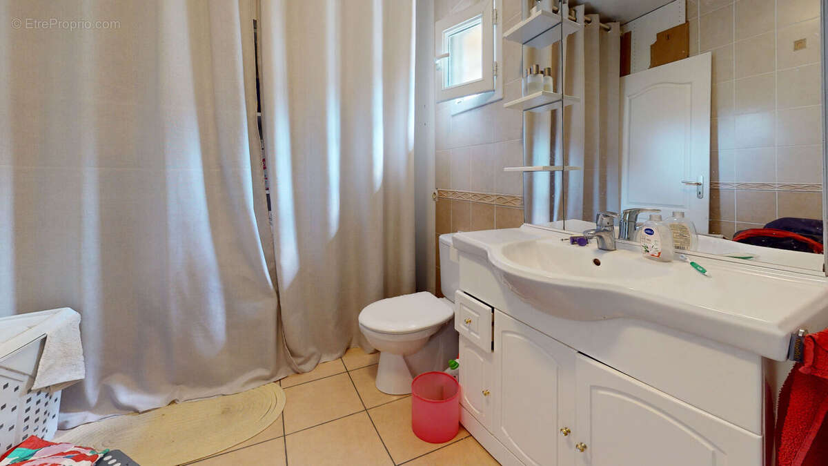 Maison Ambronay 6 pièce(s) 123.70 m2 - photo 17