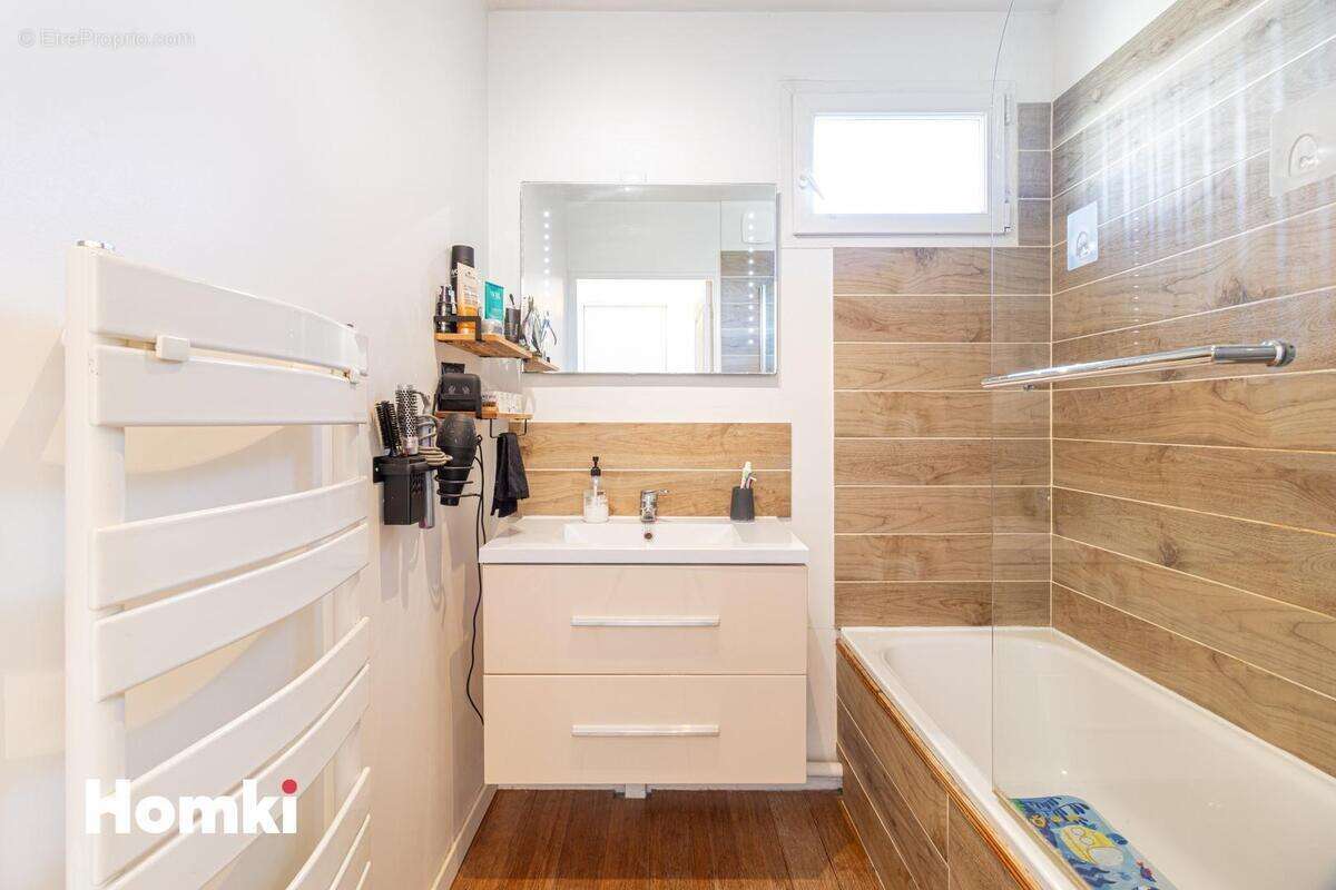 Appartement à MARSEILLE-9E