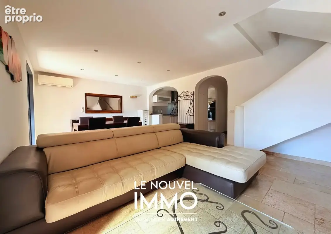 Maison 4 pièces 95 m² à vendre à Rognac (13340) - photo 2