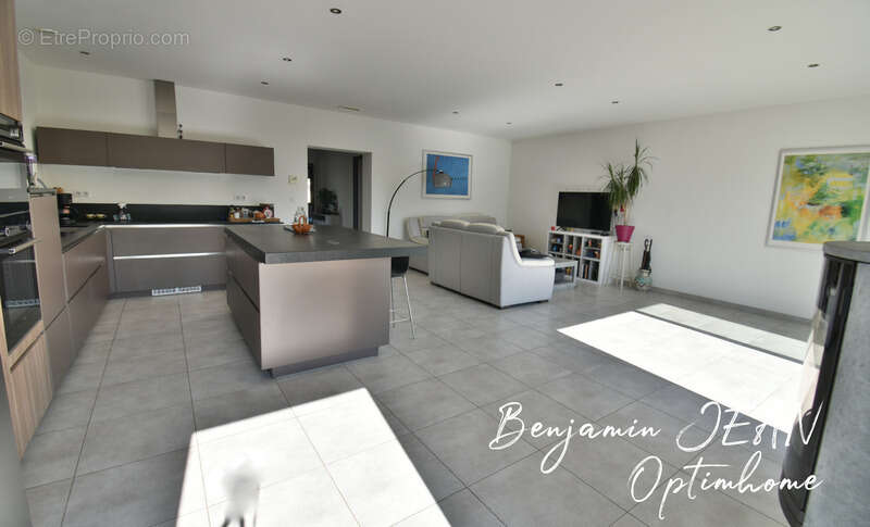 Maison à VILLENEUVE-LES-BEZIERS