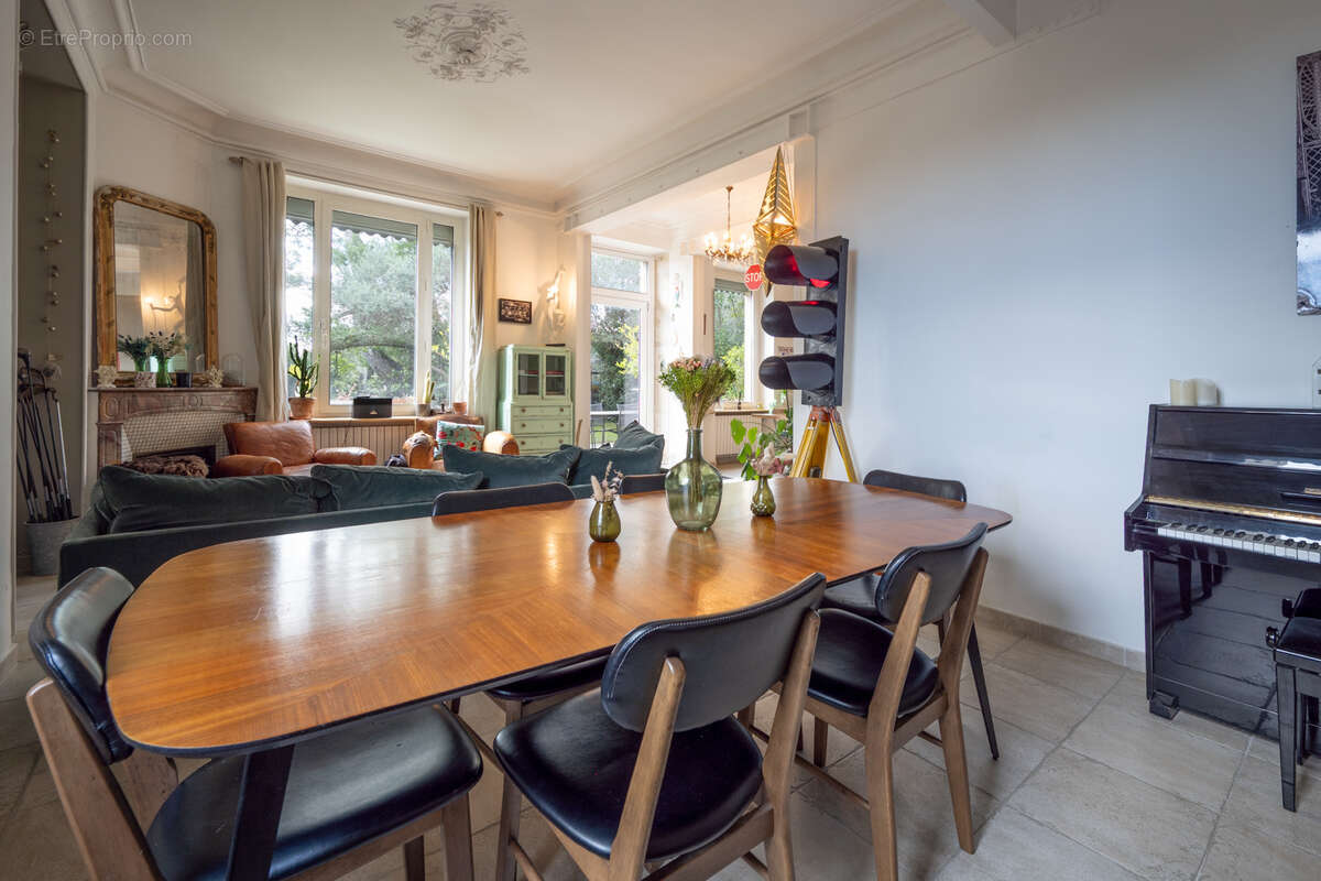 Maison à VILLENEUVE-LES-AVIGNON