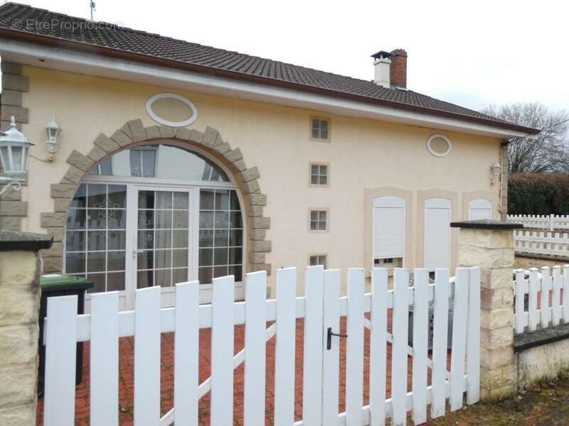 Maison à DEYVILLERS