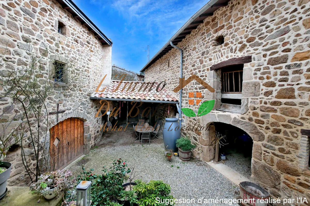 Maison à FELINES