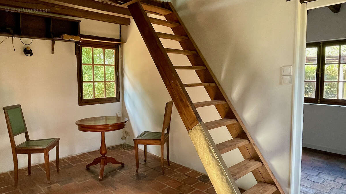 Longère 4 pièces et dépendances - photo 8