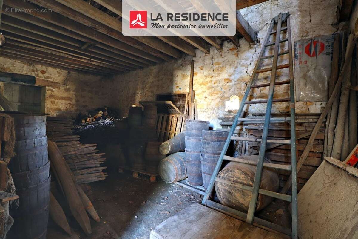 Maison 100 m² à Jouy-Le-Moutier  - photo 3