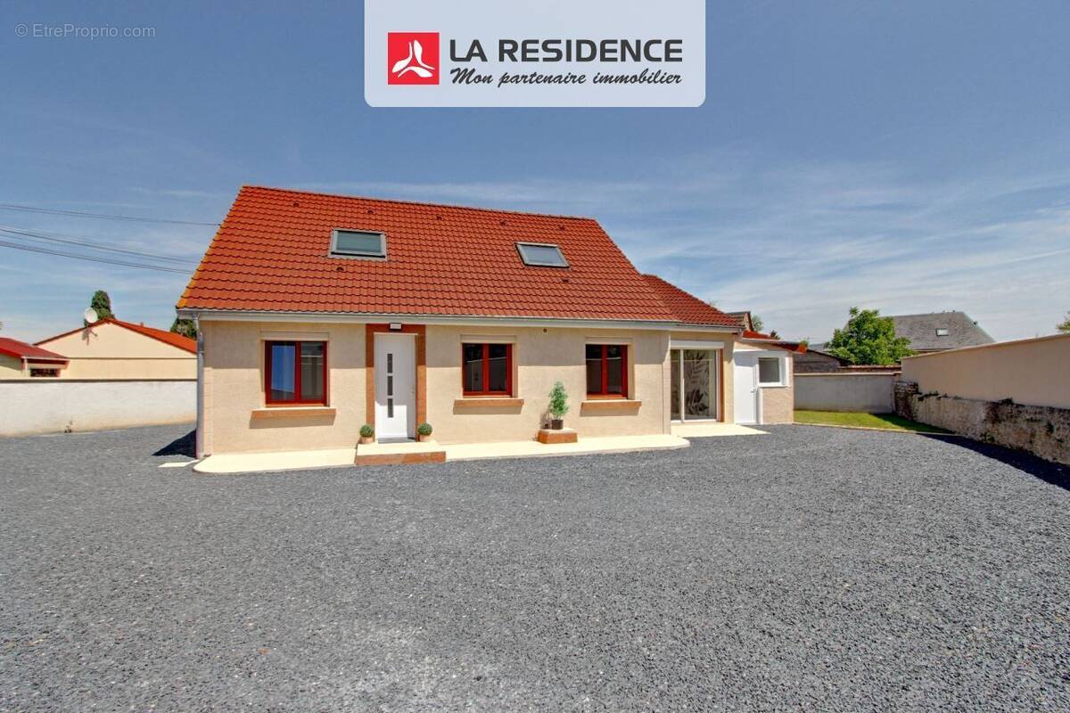 Maison à AUBEVOYE