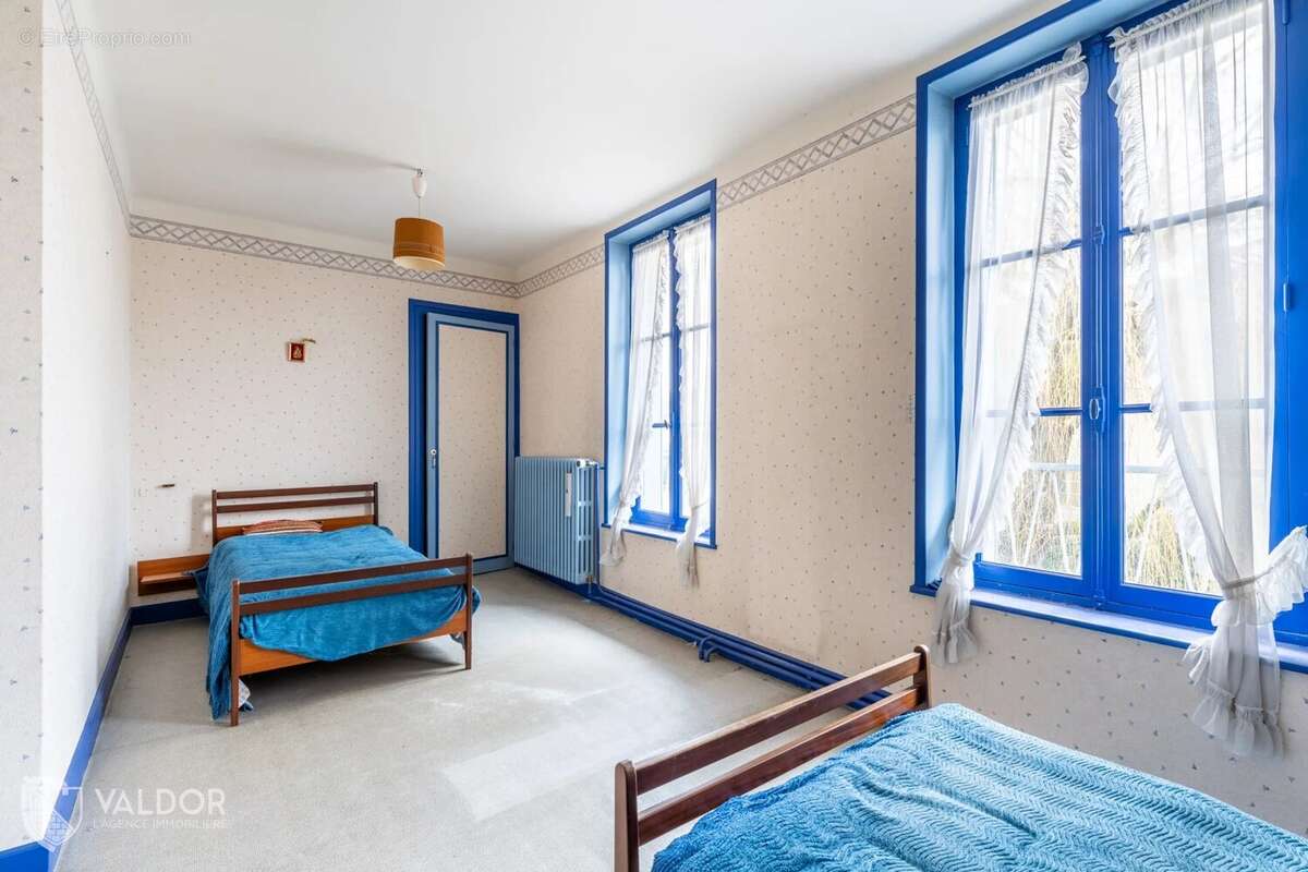 Maison à CHALEINS