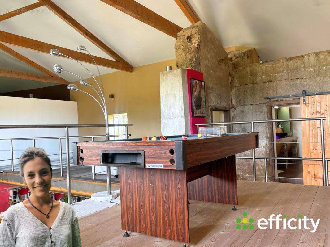 Maison 208 m² à Montbrison  - photo 20