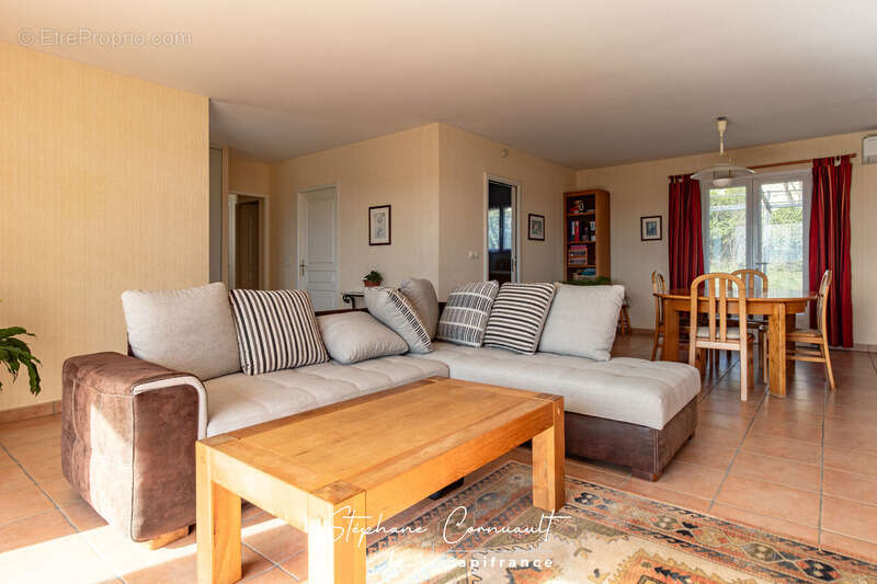 Maison à SAINT-ASTIER