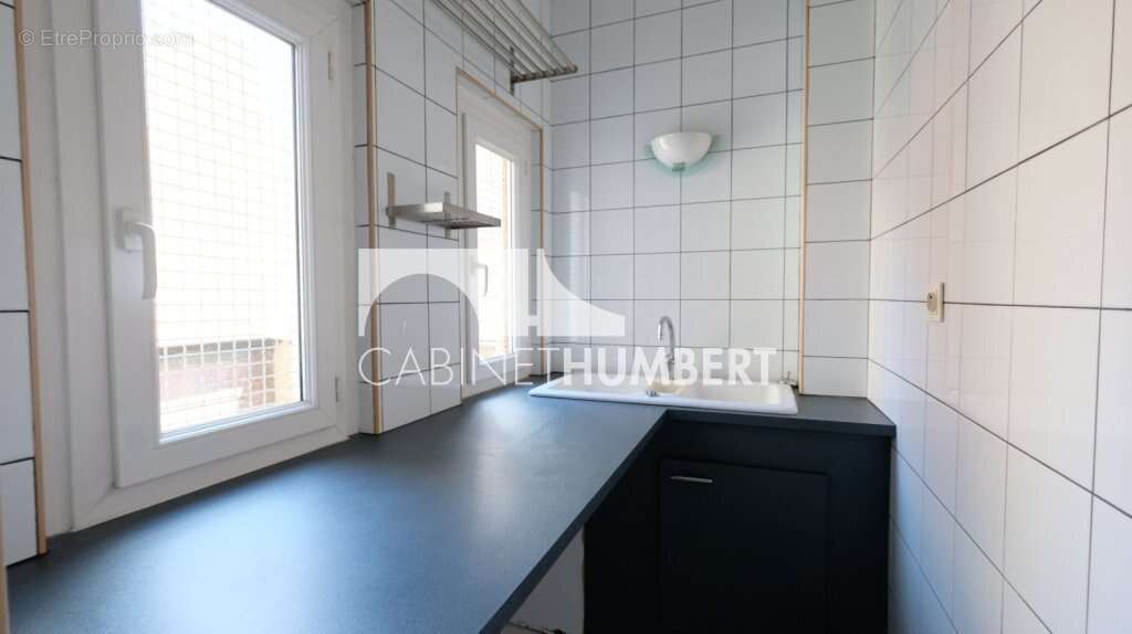 Appartement 146 m² à Saint-Etienne  - photo 5