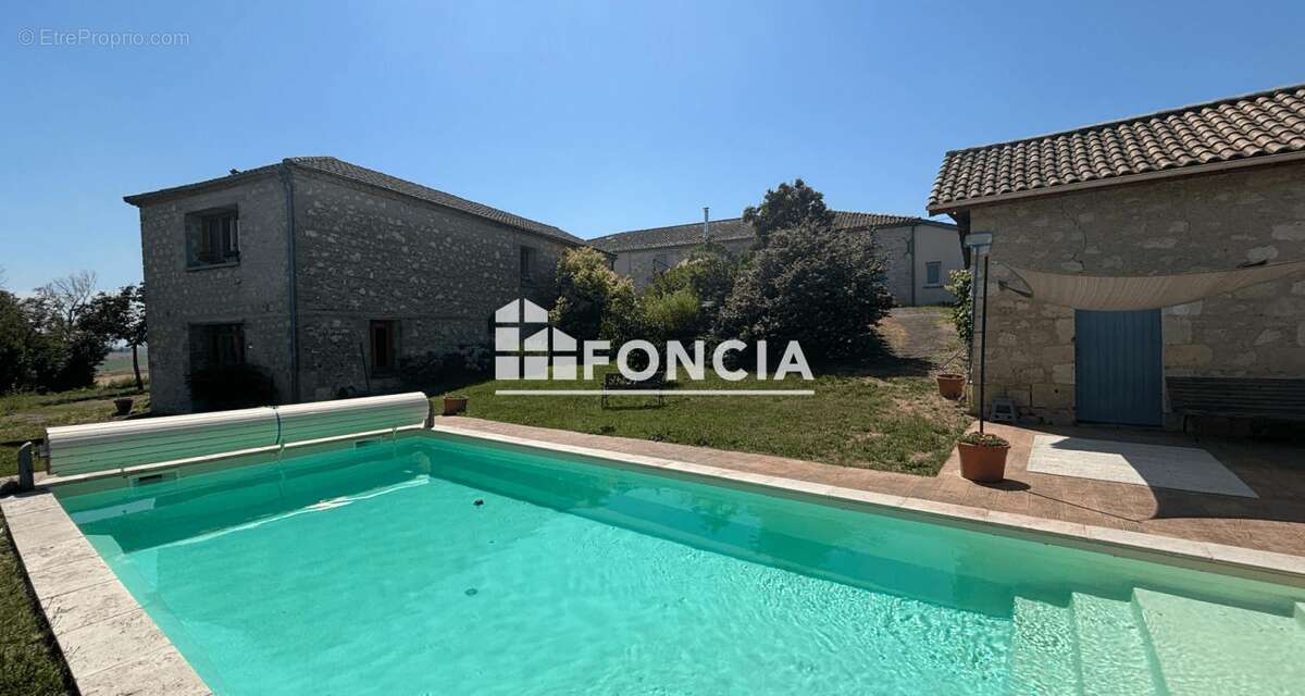 Propriété de caractère au coeur du GERS- Idéale résidence familiale ou projet touristique - photo 2