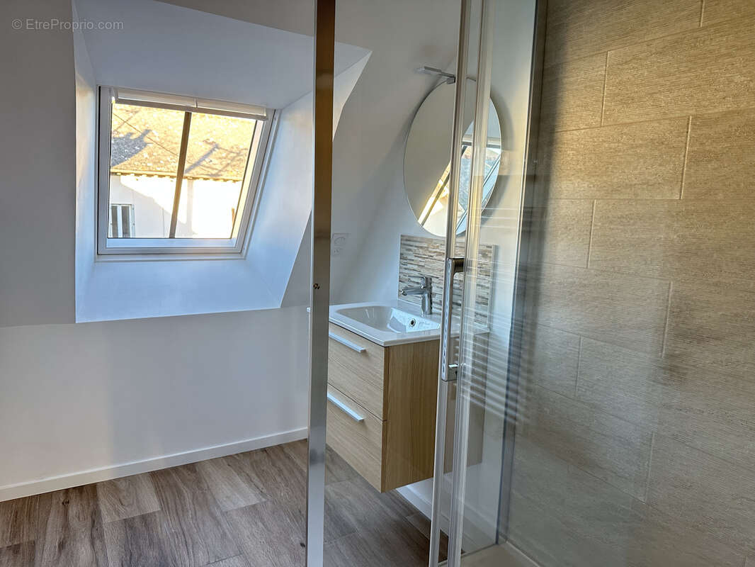 Appartement à MELESSE