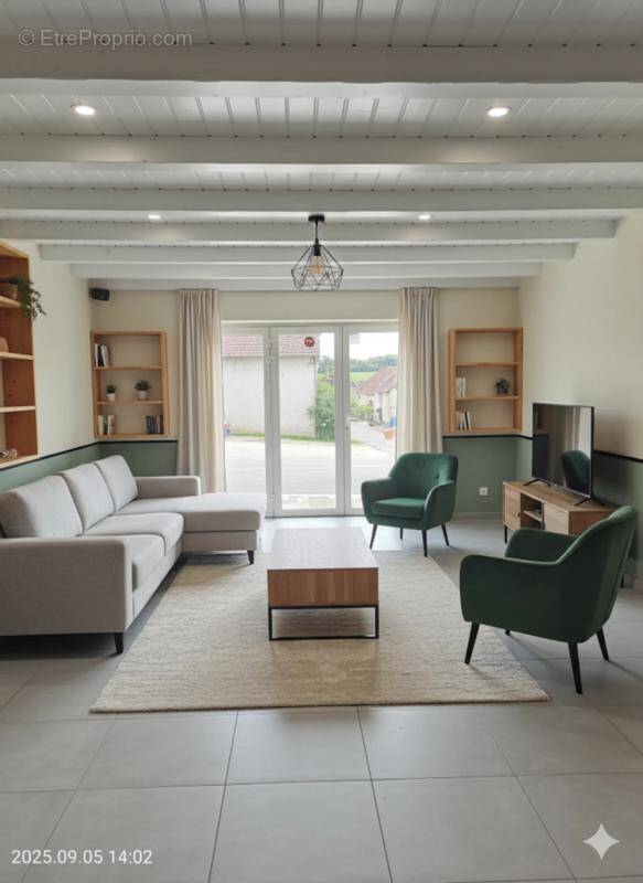 Maison à MONTECHEROUX