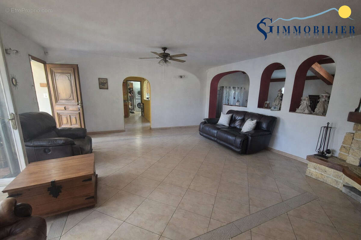 Maison à LA FARLEDE